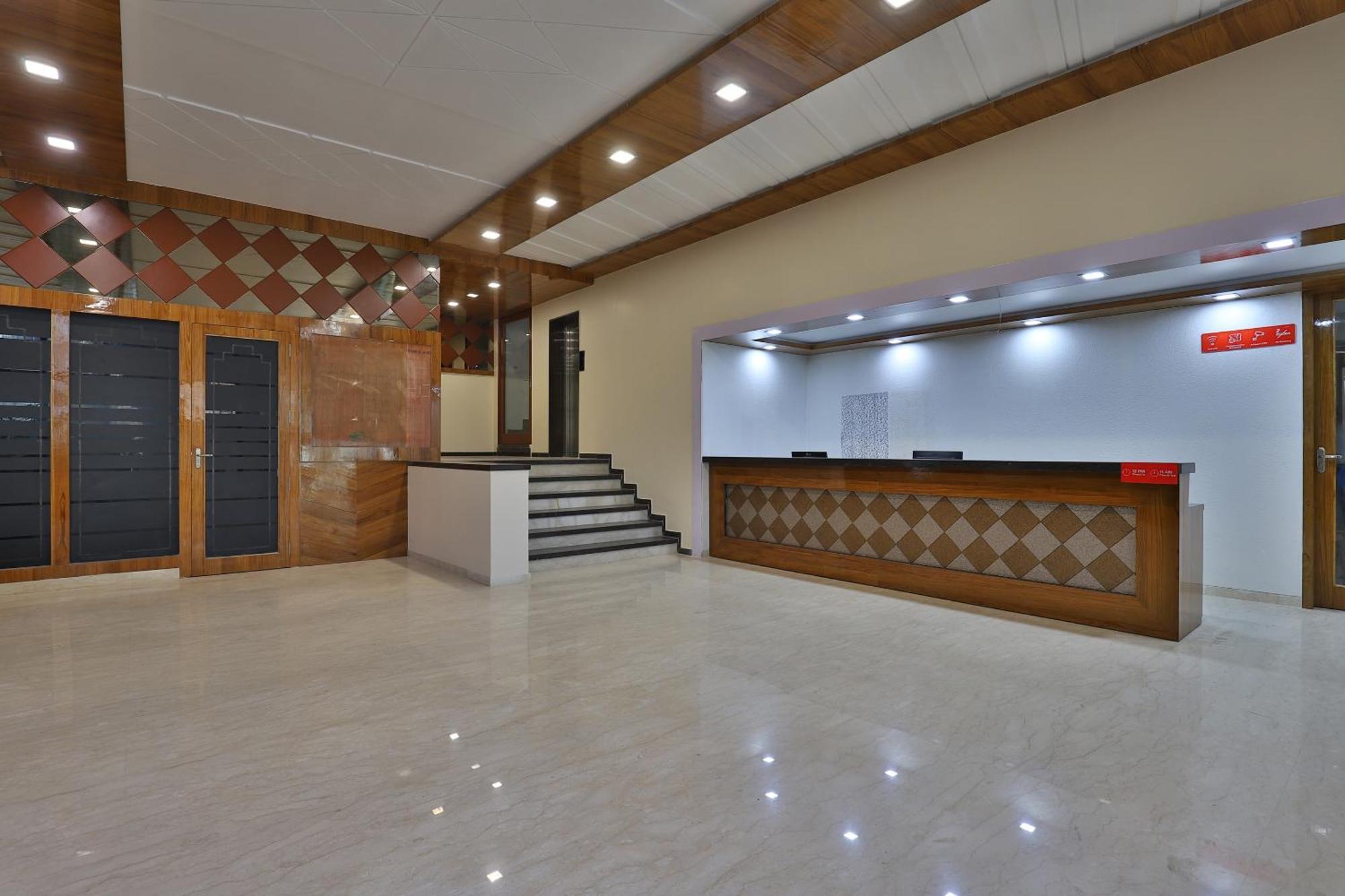 Hotel Collection O Panchsheel Vadodara Exterior foto