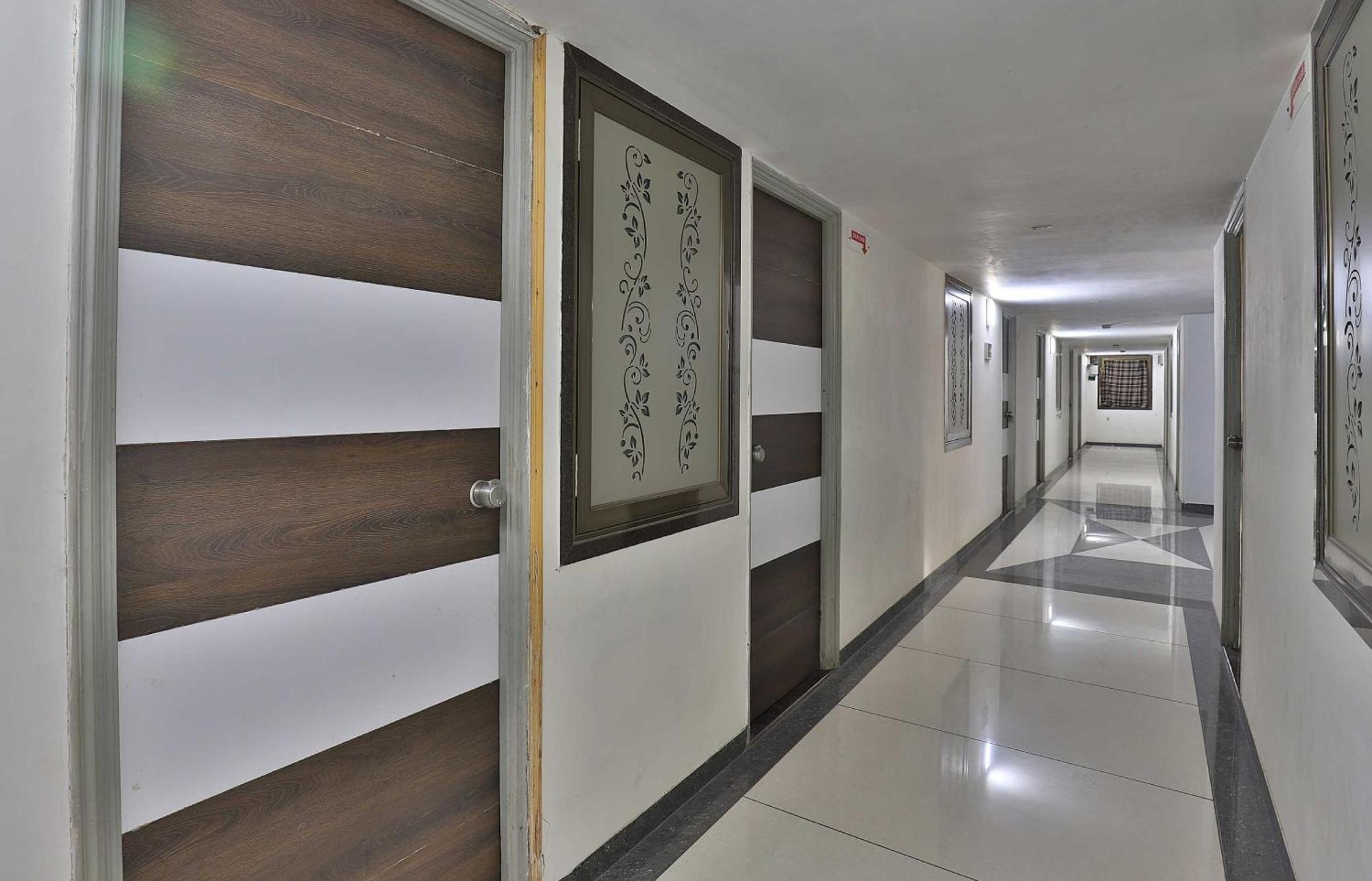 Hotel Collection O Panchsheel Vadodara Exterior foto
