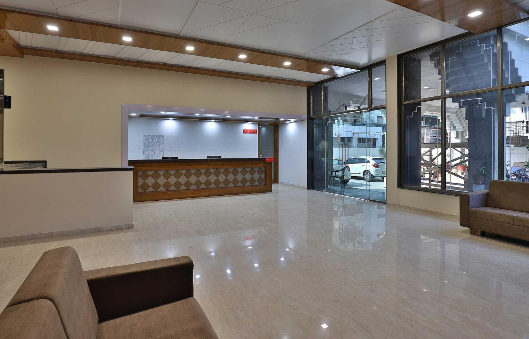 Hotel Collection O Panchsheel Vadodara Exterior foto